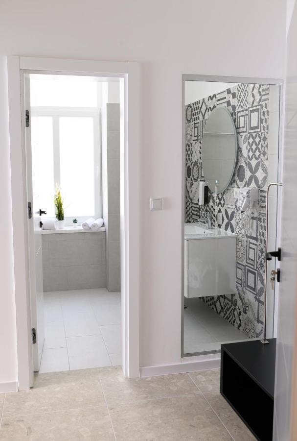 Poppy Downtown Suites Sarajevo SJJ Extérieur photo