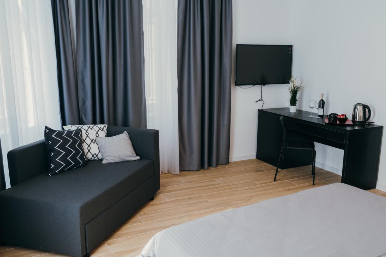 Poppy Downtown Suites Sarajevo SJJ Extérieur photo