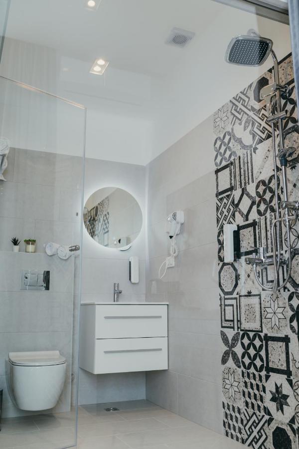 Poppy Downtown Suites Sarajevo SJJ Extérieur photo